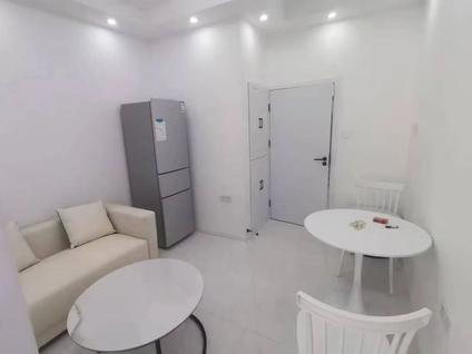 杨浦鞍山整租 凤城小区(四村)2室1厅/52平/中楼层