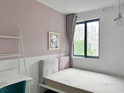 闵行浦江镇合租 浦江世博家园(十一街坊)3室1厅/8平/高楼层