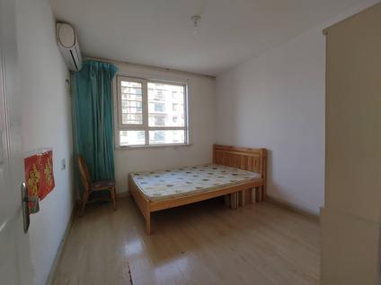 城阳棘洪滩整租 棘洪滩港北小区2室1厅/88平/中楼层