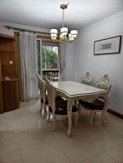 西湖桂花城整租 阳光地带花园3室2厅/136平/低楼层