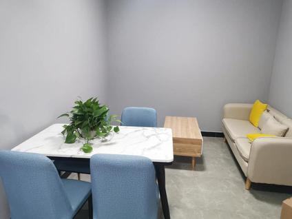 青浦重固整租 绿地新里派克公馆3室1厅/124平/低楼层