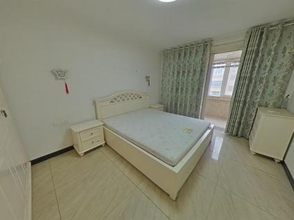 新城含元路整租 水泥制管厂家属院2室1厅/99平/低楼层