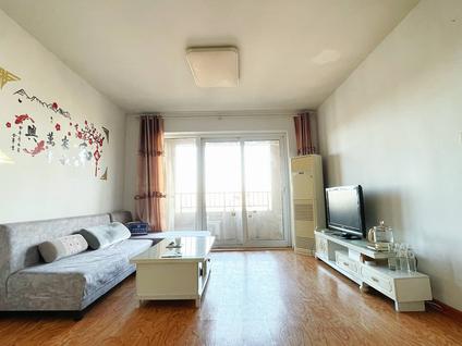 黄岛灵山卫整租 银盛泰浪琴海3室2厅/128平/高楼层