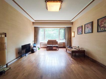 沙河口五一路幸福e家整租 大华御庭3室2厅/127平/低楼层