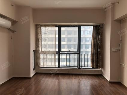 蓬江北新区整租 万达广场1室1厅/71平/中楼层