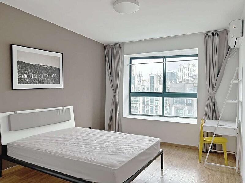 合租·河滨围城