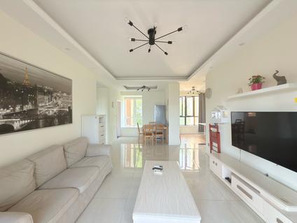 两江新区汽博中心整租 盈田金开里4室2厅/118平/中楼层