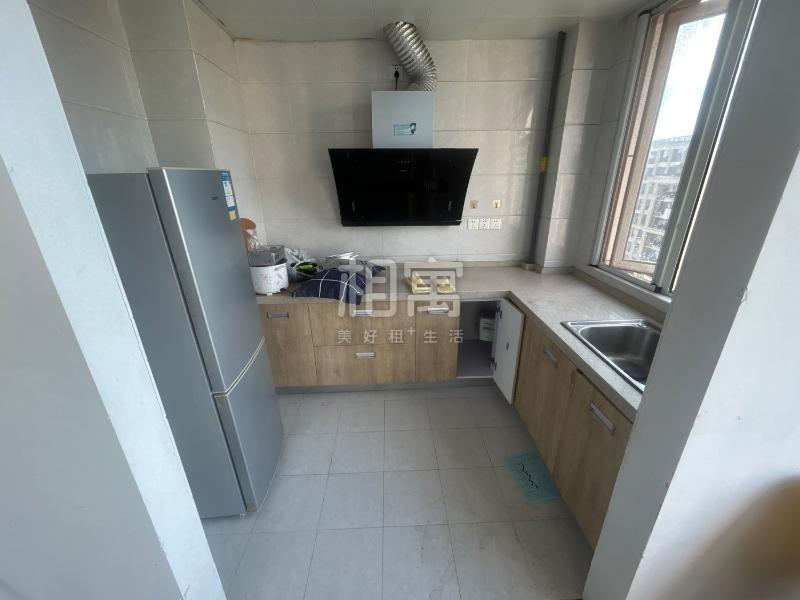 合租·滨江万家名城(二期)