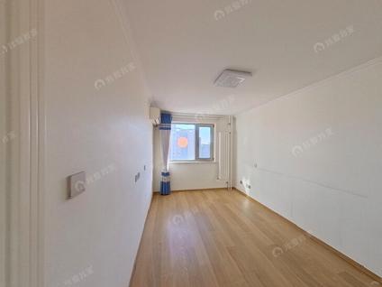 朝阳华威桥整租 东景苑2室1厅/84平/高楼层