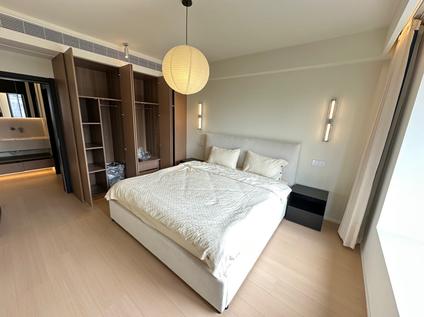 静安大宁整租 大华阳城(美景苑)2室2厅/101平/中楼层