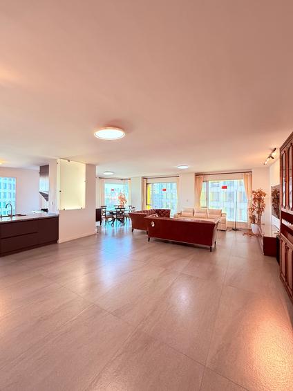 东城东直门外整租 当代MOMA6室2厅/360平/中楼层