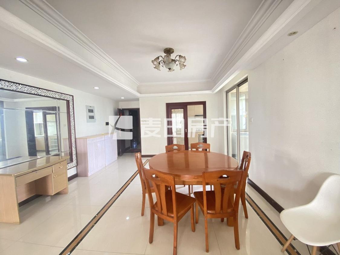 整租·世茂湖滨首府(D区)