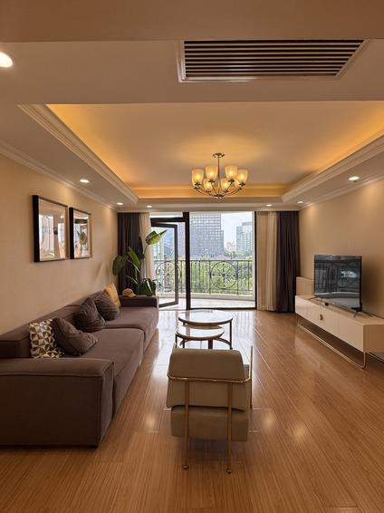 朝阳朝阳公园西整租 福景苑2室2厅/175平/低楼层