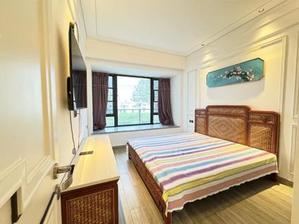 吉阳吉阳区整租 半山香榭3室2厅/88平/低楼层