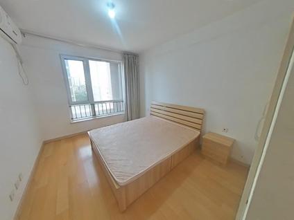 雁塔南湖整租 万科金域曲江二期2室2厅/79平/低楼层