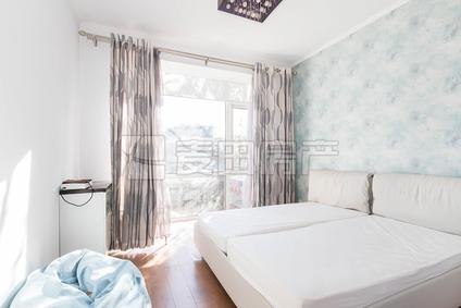 海淀香山西整租 香山艺墅4室2厅/188平/低楼层