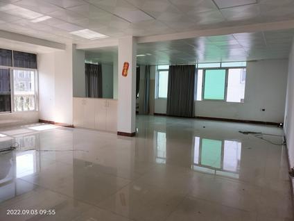 增城荔城中区整租 荔乡路2室1厅/230平/中楼层