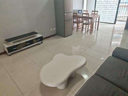 南山华侨城整租 侨城馨苑1室2厅/62平/中楼层