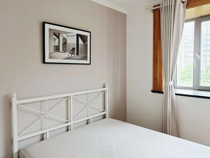 闵行莘庄合租 春申城(四季苑)4室1厅/11平/中楼层