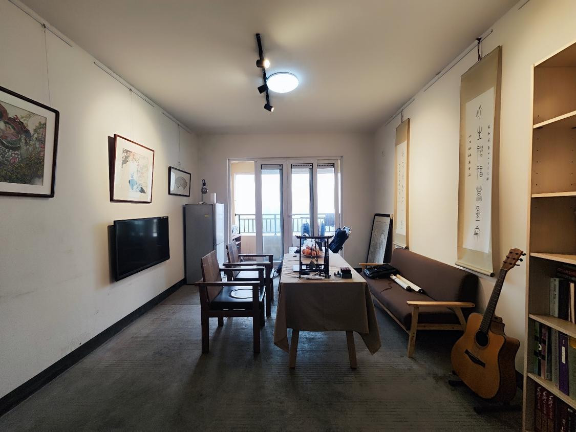 整租·融创凡尔赛(领馆四期)