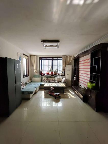 连云猴嘴整租 昌圩湖花园3室2厅/113平/低楼层