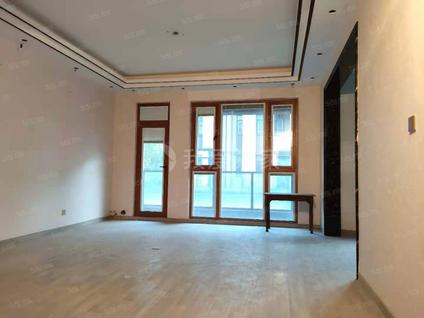 建邺江心洲整租 银城长岛观澜(汐园)4室2厅/174平/中楼层