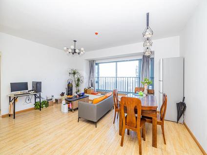 余杭良渚整租 碧水澜天华庭4室2厅/108平/高楼层