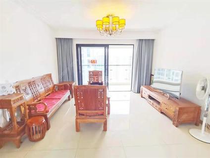 香洲南屏整租 华策南湾国际4室2厅/125平/高楼层