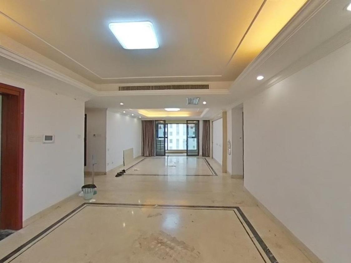 整租·曲江华著中城