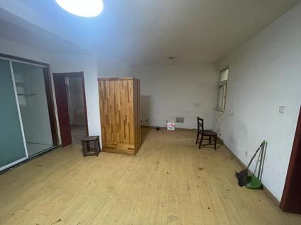 雨花台梅山整租 永安花苑3室1厅/82平/低楼层