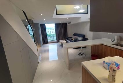 浦东高东整租 远洋财富中心2室1厅/53平/低楼层