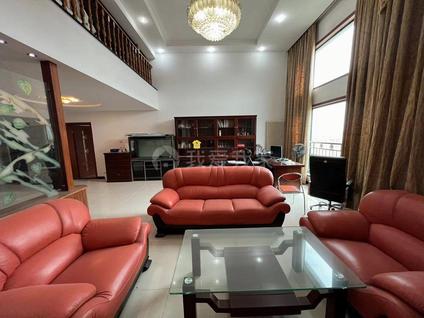 房山良乡整租 海逸半岛4室2厅/289平/高楼层