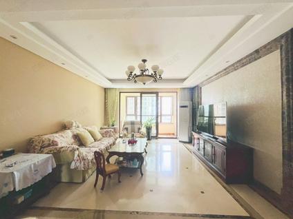 沈河南塔整租 万科铂萃园3室2厅/200平/中楼层