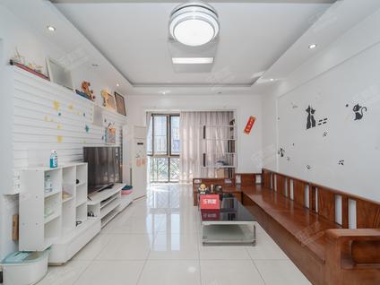 蓬江滨江新区整租 高尔夫1号2室2厅/82平/中楼层