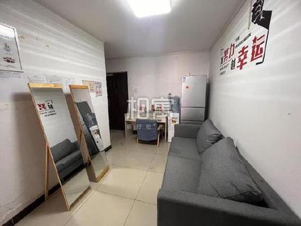 朝阳来广营合租 北纬40度(东区)3室1厅/20平/中楼层
