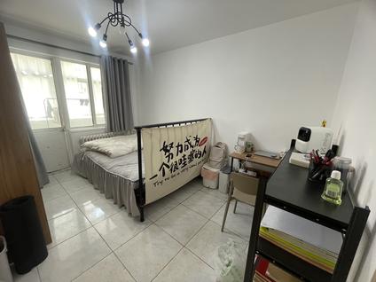 朝阳望京合租 南湖中园小区(二区)3室1厅/70平/低楼层