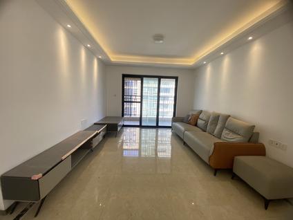 鹤山鹤山整租 绿地公园城3室2厅/115平/高楼层