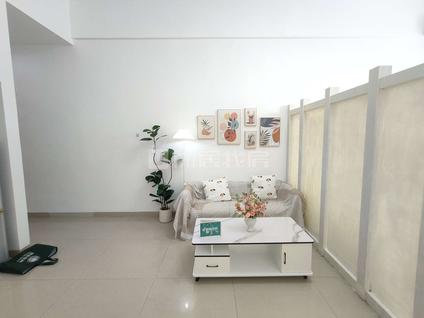 东城主山整租 主山假日公寓1室1厅/65平/高楼层