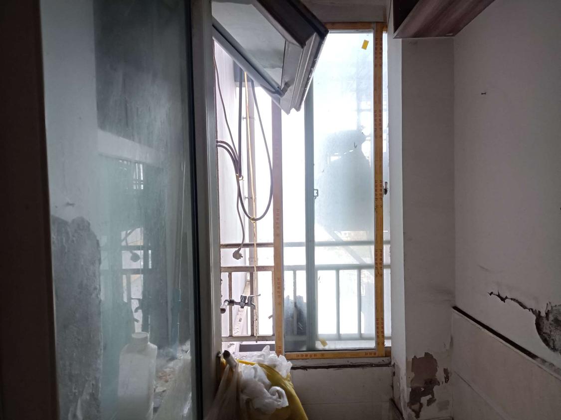 整租·金狮小区巫峰苑