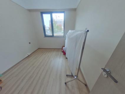 灞桥港务大道整租 中粮奥体壹号3室2厅/117平/中楼层