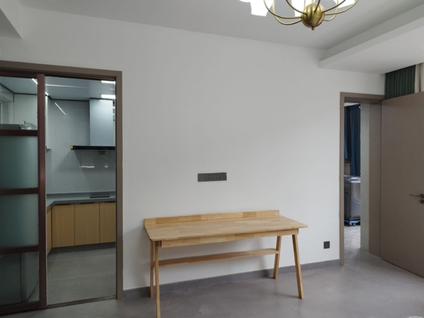 安吉安吉整租 铂金公馆南苑1室1厅/40平/中楼层