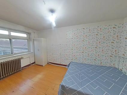 红桥咸阳北路整租 彰武楼2室1厅/37平/顶层