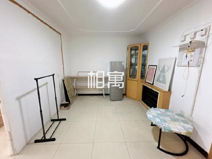 通州果园合租 达富苑小区4室1厅/15平/低楼层