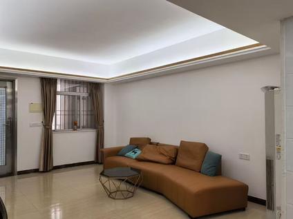 澄海澄海整租 美和大厦2室2厅/90平/中楼层