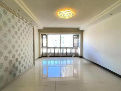 五华高新区整租 桂鑫园4室2厅/141平/中楼层