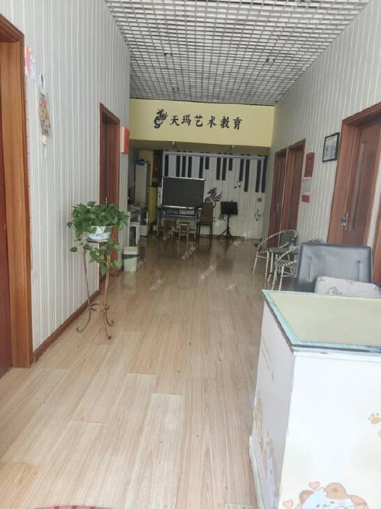 整租·创意英国小区(棕榈泉公园)