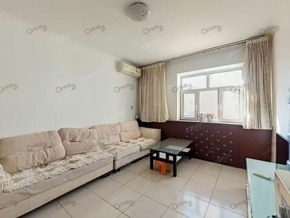 天山北门整租 八一中学家属院2室1厅/62平/高楼层