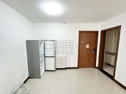 石景山苹果园合租 西黄新村(北里)4室1厅/13平/低楼层