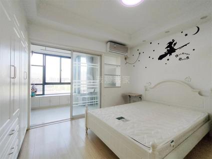 江宁百家湖整租 汇金新天地1室1厅/50平/中楼层