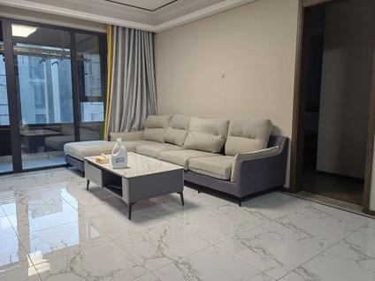 城阳城阳立交整租 昆仑府4室2厅/146平/低楼层